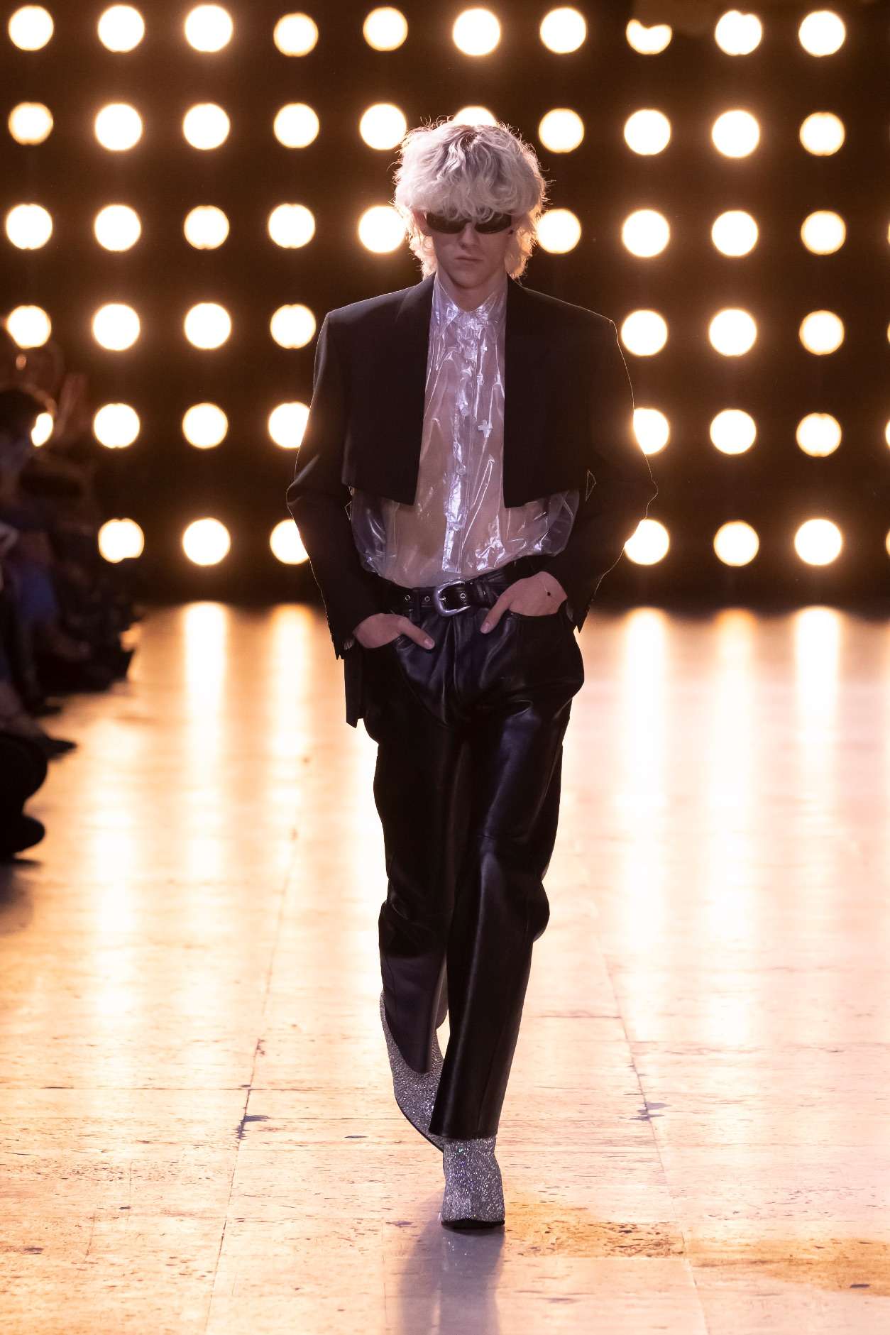 HEDI SLIMANE PRESENTS A STAR-STUDDED ROCK RENAISSANCE AT CELINE HOMME SS23 SHOW