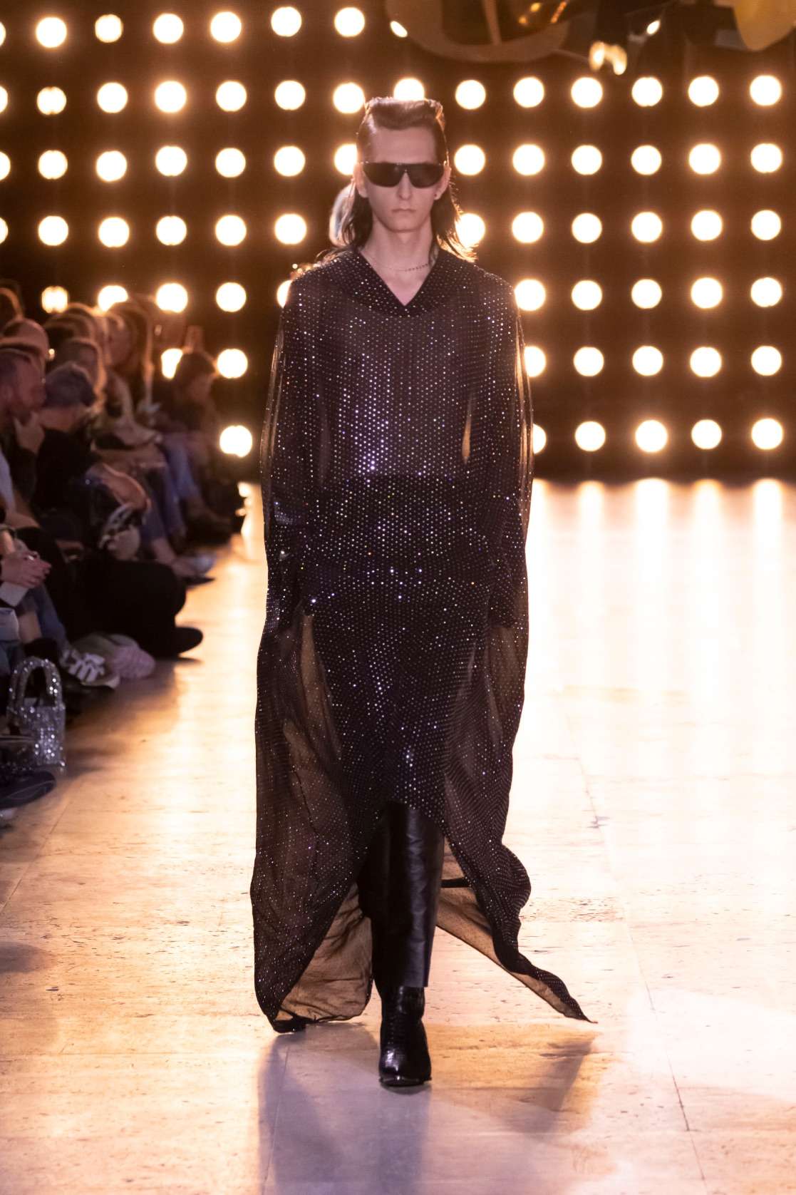 HEDI SLIMANE PRESENTS A STAR-STUDDED ROCK RENAISSANCE AT CELINE HOMME SS23 SHOW
