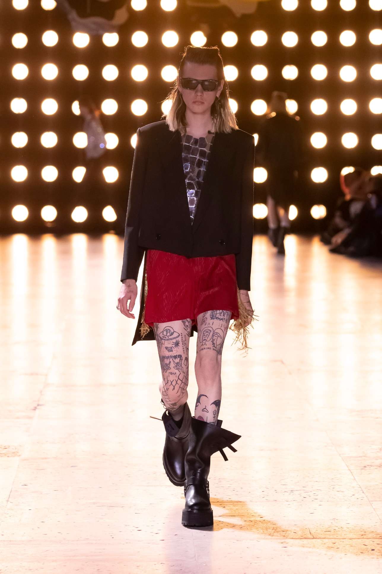 HEDI SLIMANE PRESENTS A STAR-STUDDED ROCK RENAISSANCE AT CELINE HOMME SS23 SHOW