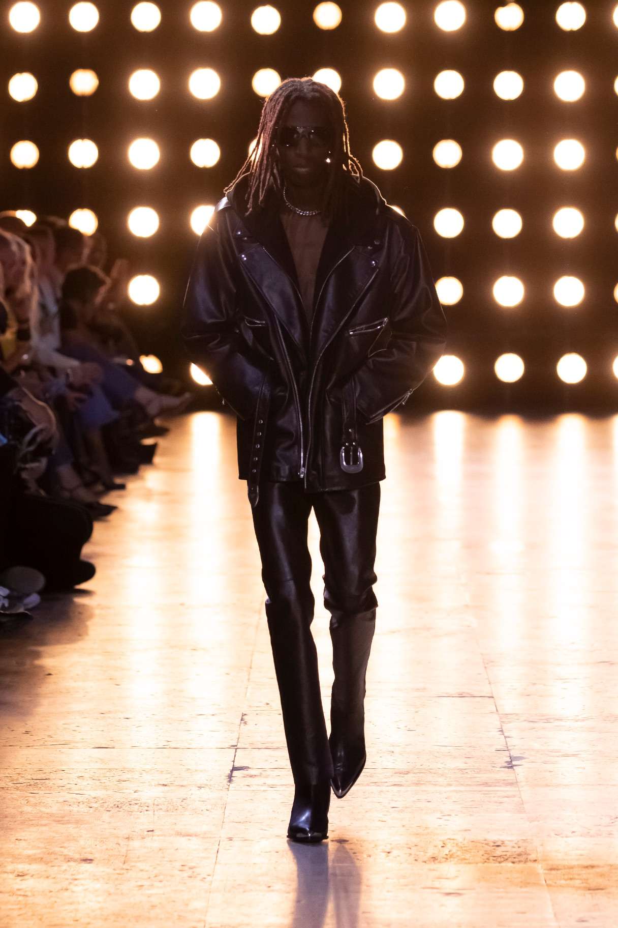 HEDI SLIMANE PRESENTS A STAR-STUDDED ROCK RENAISSANCE AT CELINE HOMME SS23 SHOW