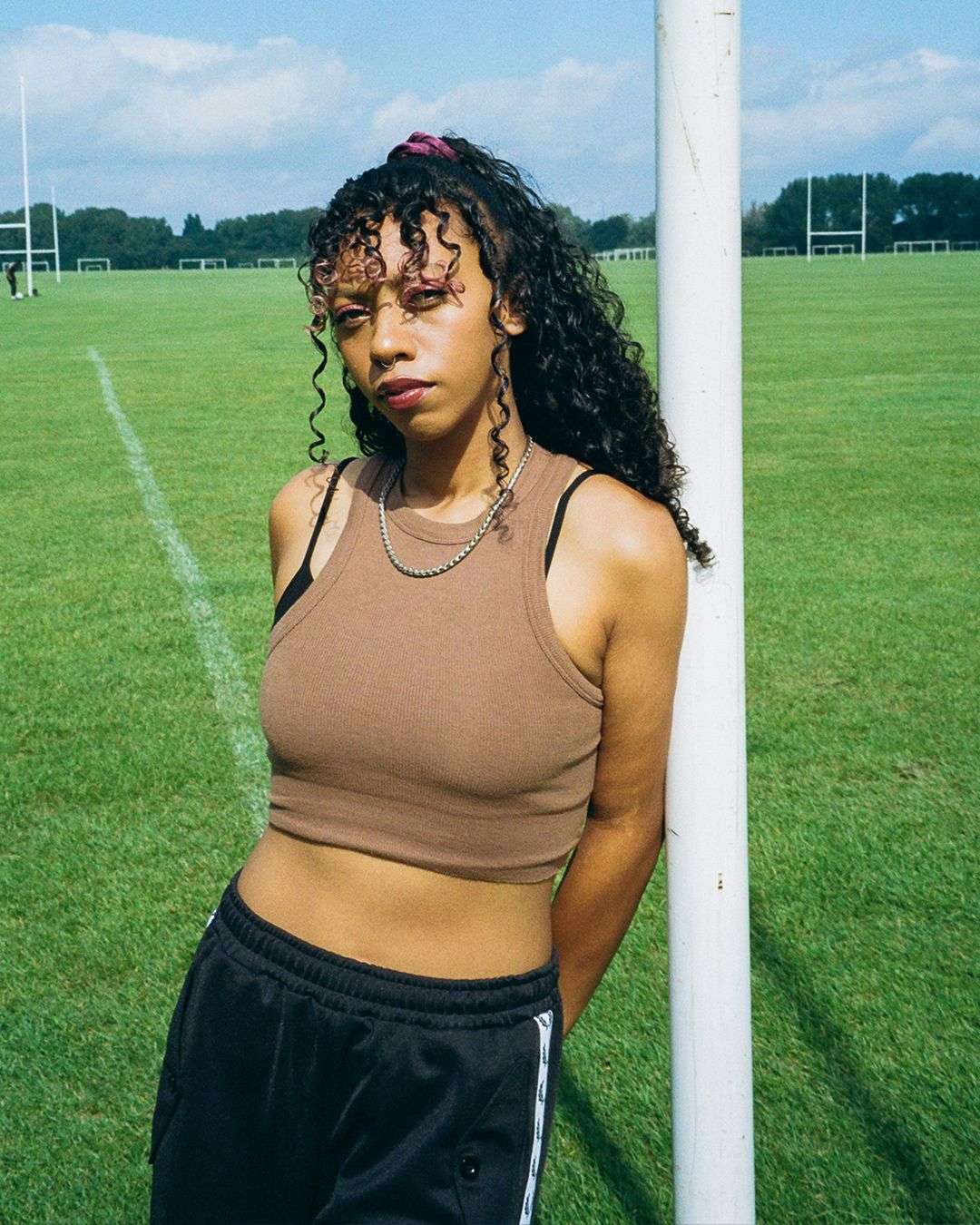 NIA ARCHIVES BREAKS DOWN 'SOBER FEELS' & HER 'HEADZ GONE WEST' EP