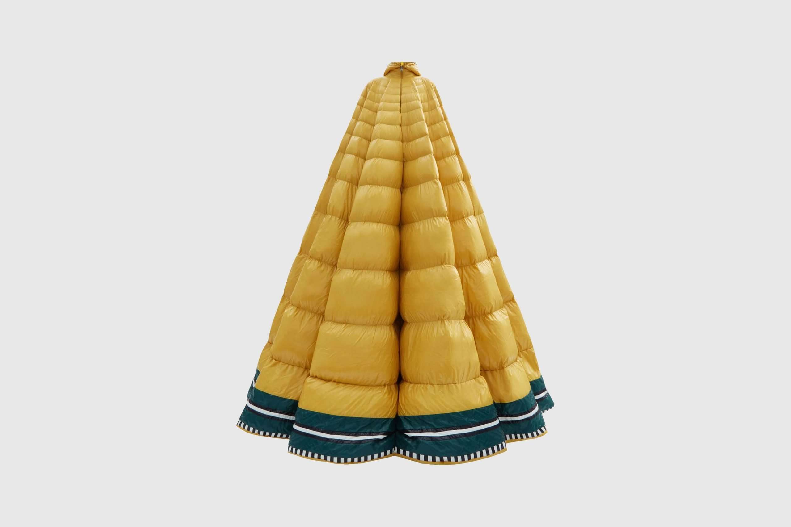 WE HAVE OFFICIALLY ENTERED THE DUNE ERA, HERE’S HOW TO DRESS FOR IT