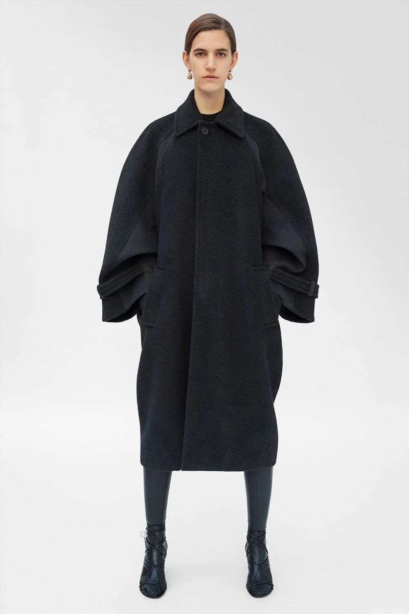 PHOEBE PHILO RETURNS TO FASHION WITH HER OWN BRAND