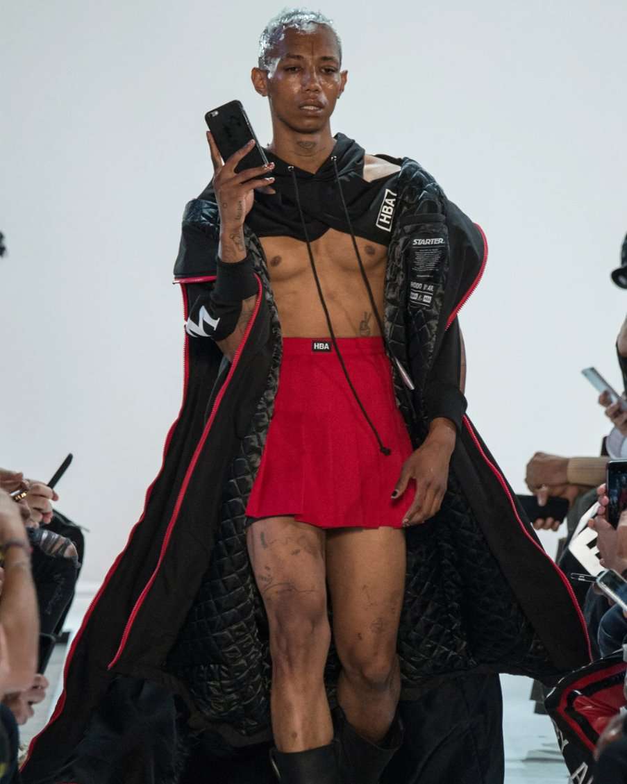 6 TIMES THE LGBTQ+ COMMUNITY WAS CELEBRATED ON THE RUNWAY