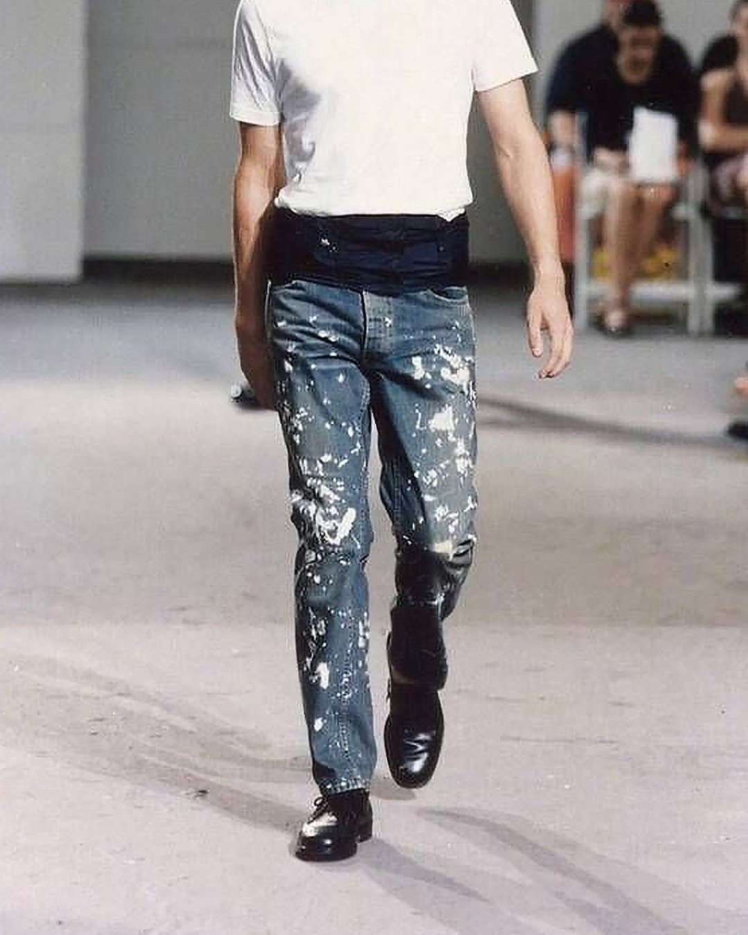 THE BEST APPROACH IS HEAD-ON: HERE ARE HELMUT LANG’S MOST INFLUENTIAL PIECES