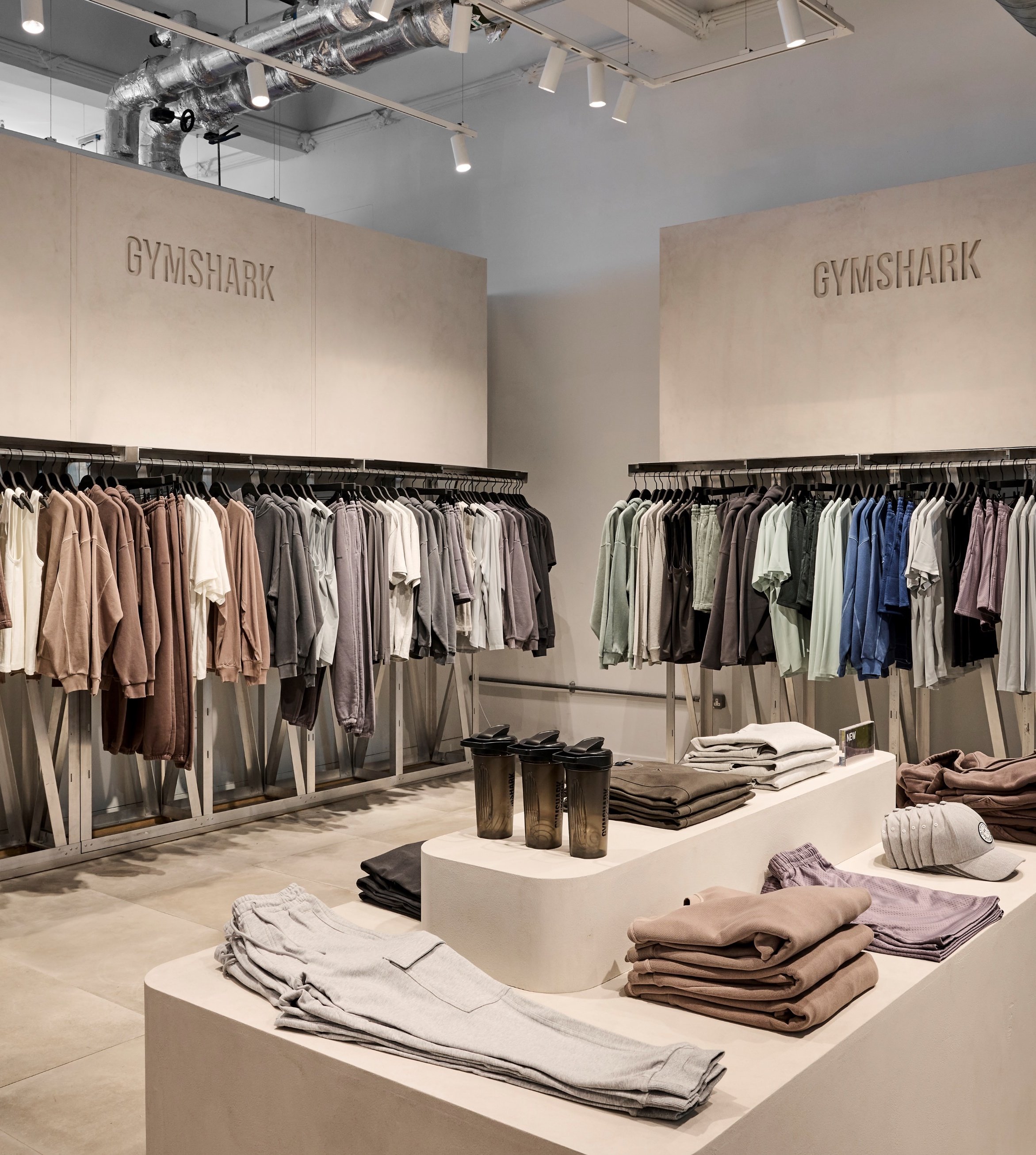 Burberry in Venice, a Nahmias store makeover in LA & more