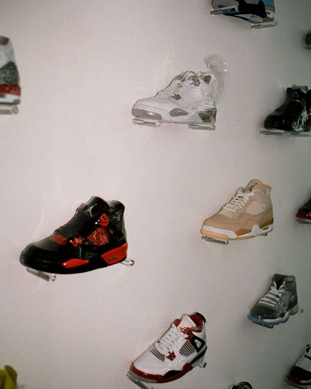 WE OUTSIDE: TRAPSTAR’S POP UP & RONDODASOSA’S KICK GAME GIVEAWAY SHUT DOWN LONDON
