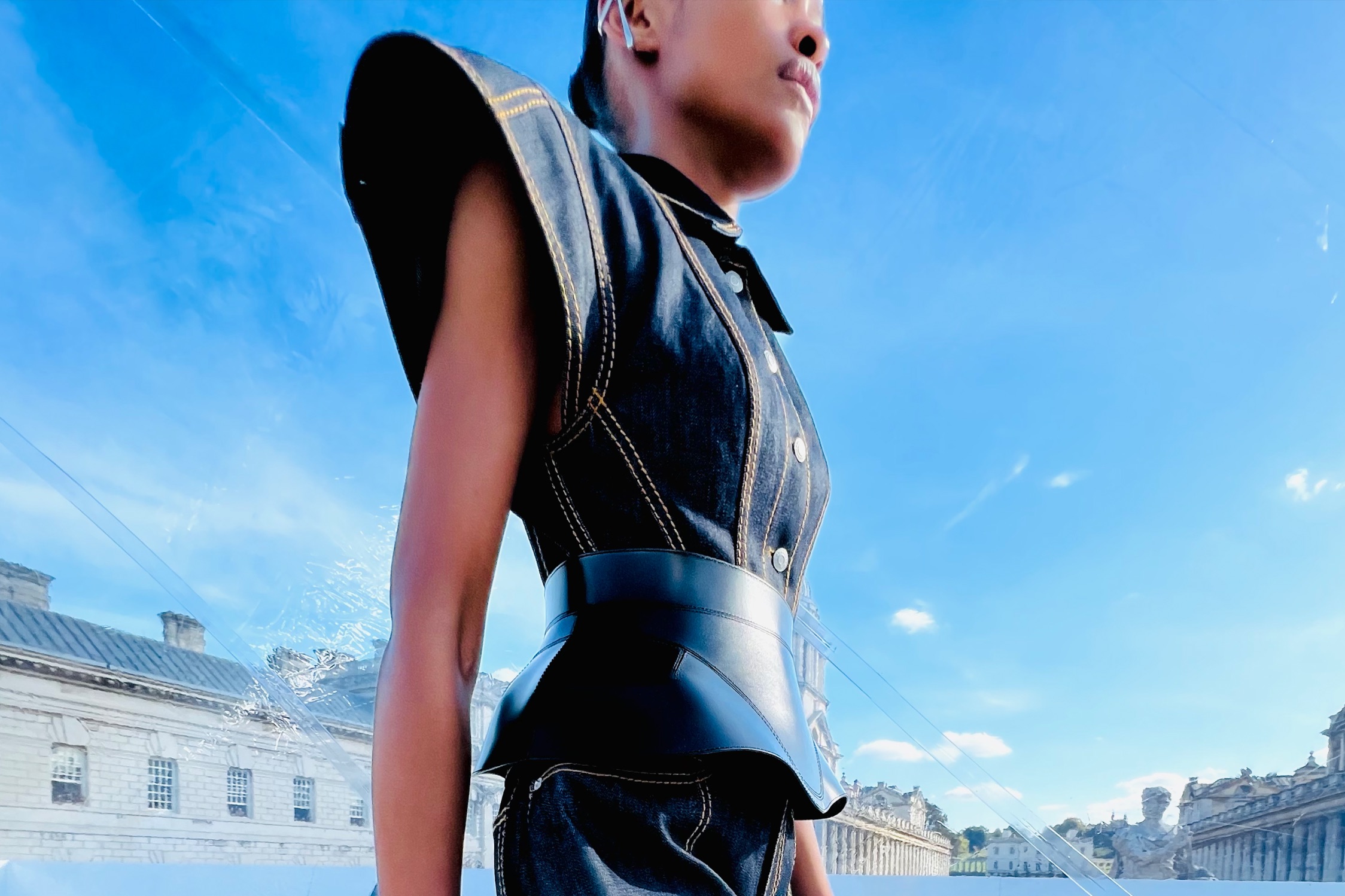 IT’S ALL IN THE EYES (AND THE BUMSTERS): 5 PIECES WE LOVED AT ALEXANDER MCQUEEN SS23