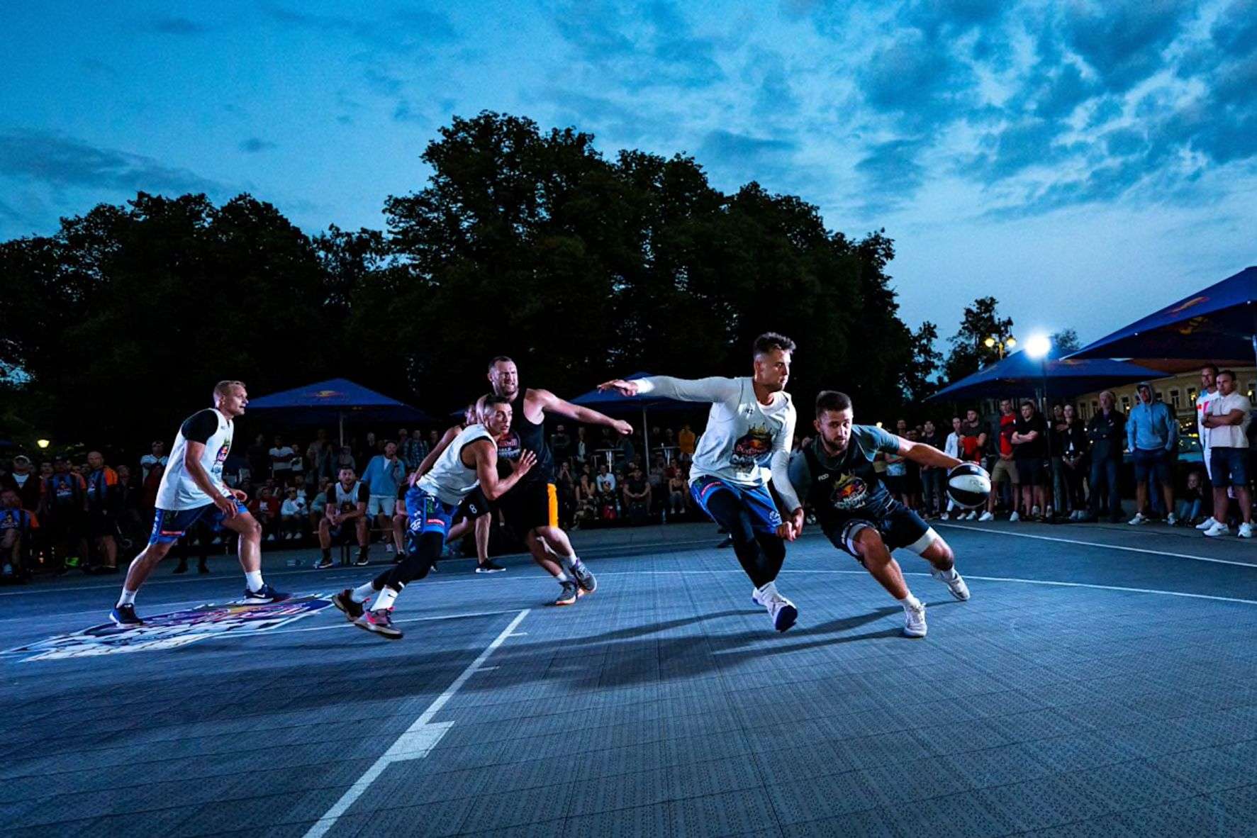 STREETBALLERS: RED BULL WANTS TO SEE YOU SHINE IN JUNE