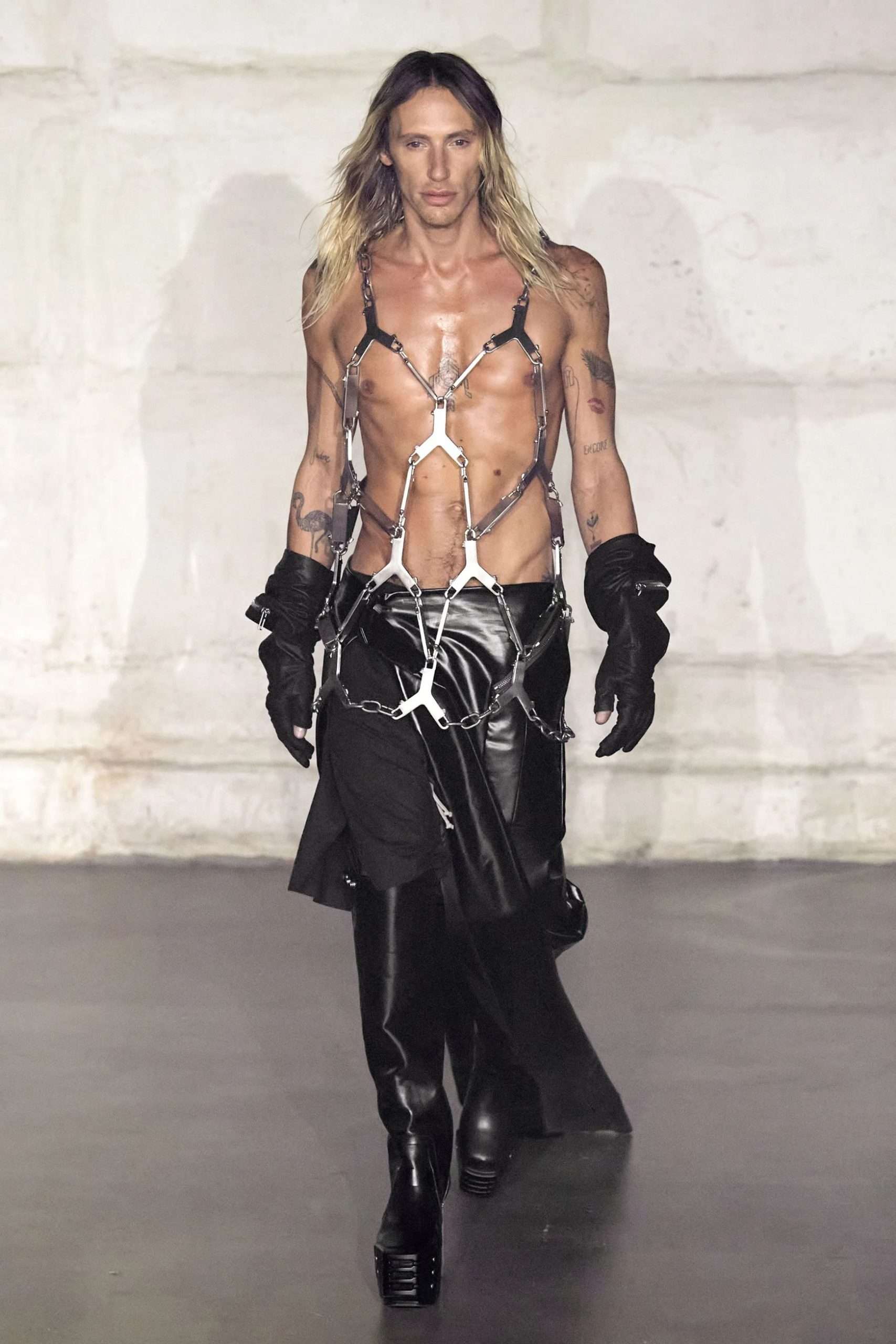 RICK OWENS GETS "DELICIOUSLY SLEAZY" FOR AW22