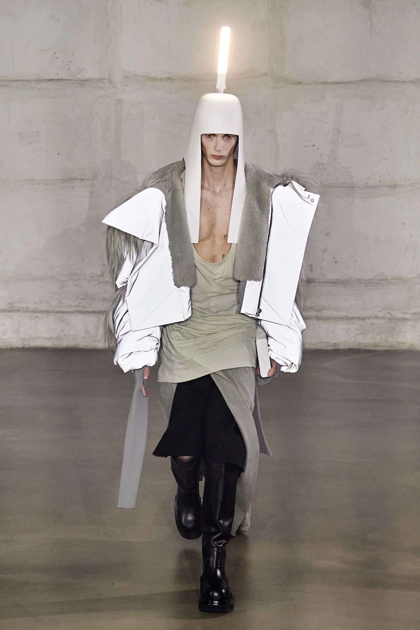RICK OWENS GETS "DELICIOUSLY SLEAZY" FOR AW22