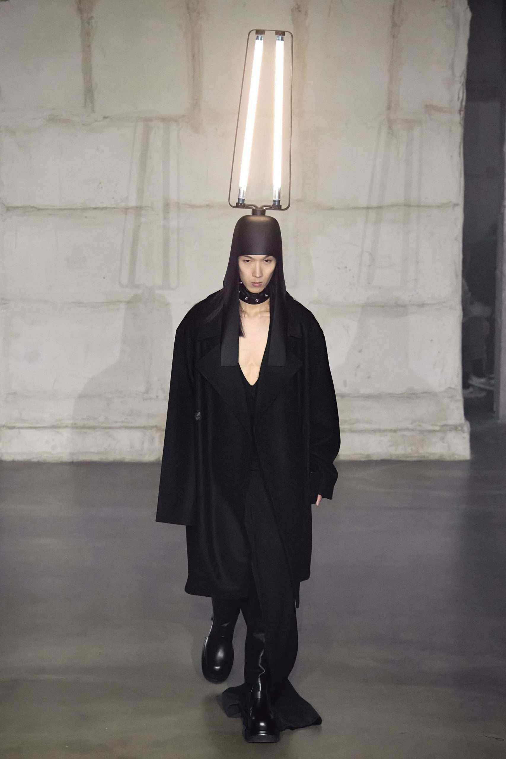 RICK OWENS GETS "DELICIOUSLY SLEAZY" FOR AW22