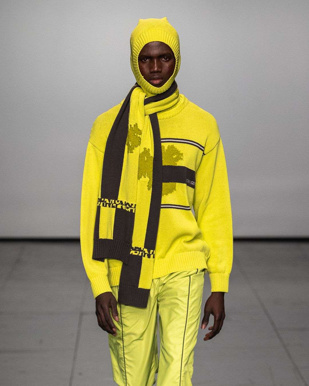 ROBYN LYNCH AW22 CENTRES TECHNOLOGY & HERITAGE
