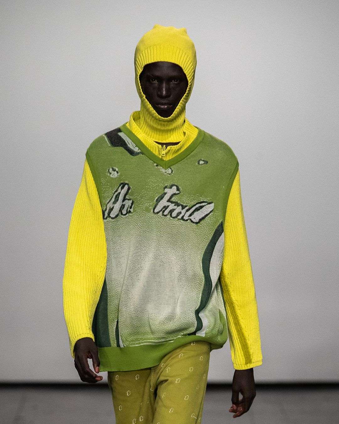 ROBYN LYNCH AW22 CENTRES TECHNOLOGY & HERITAGE