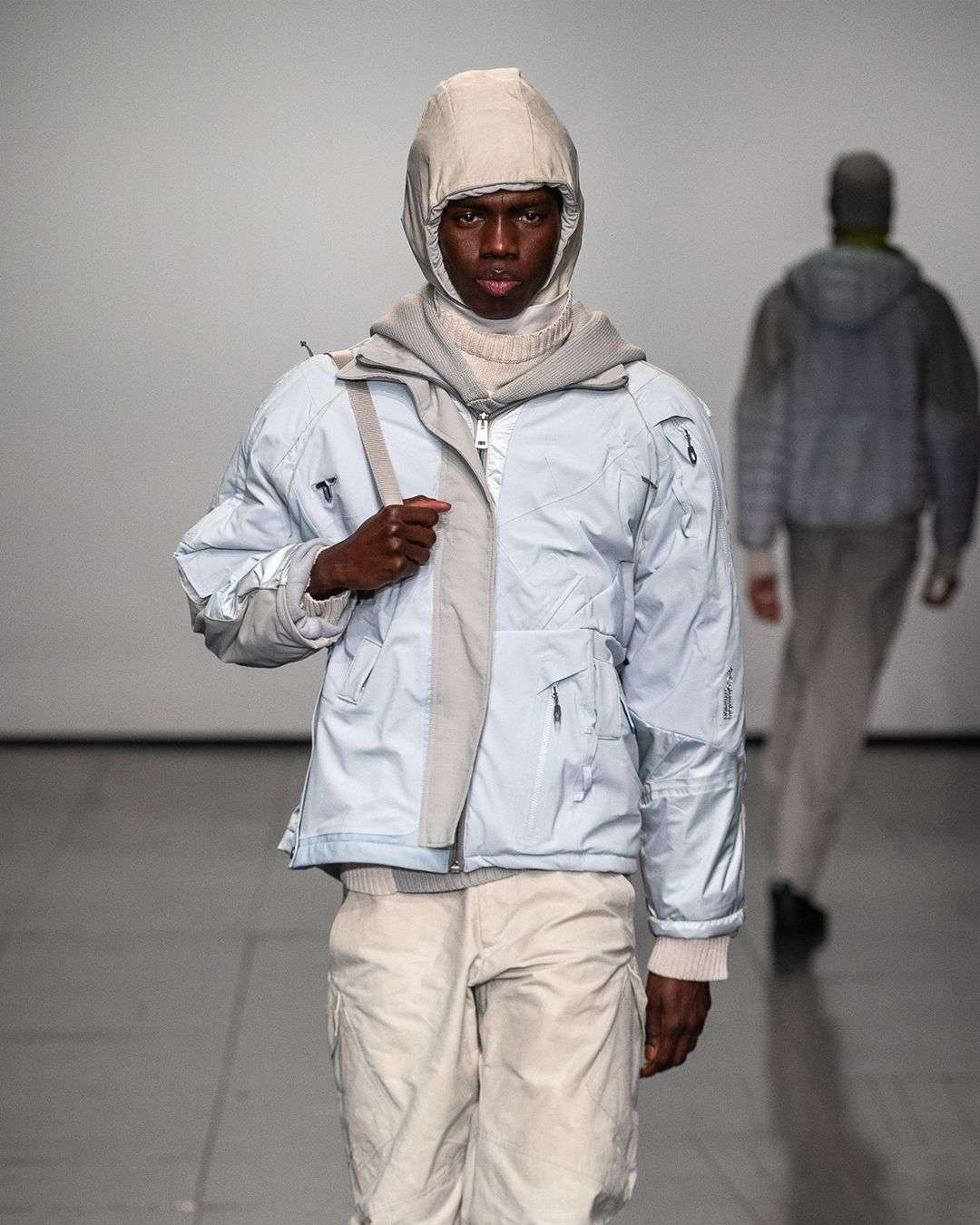 ROBYN LYNCH AW22 CENTRES TECHNOLOGY & HERITAGE