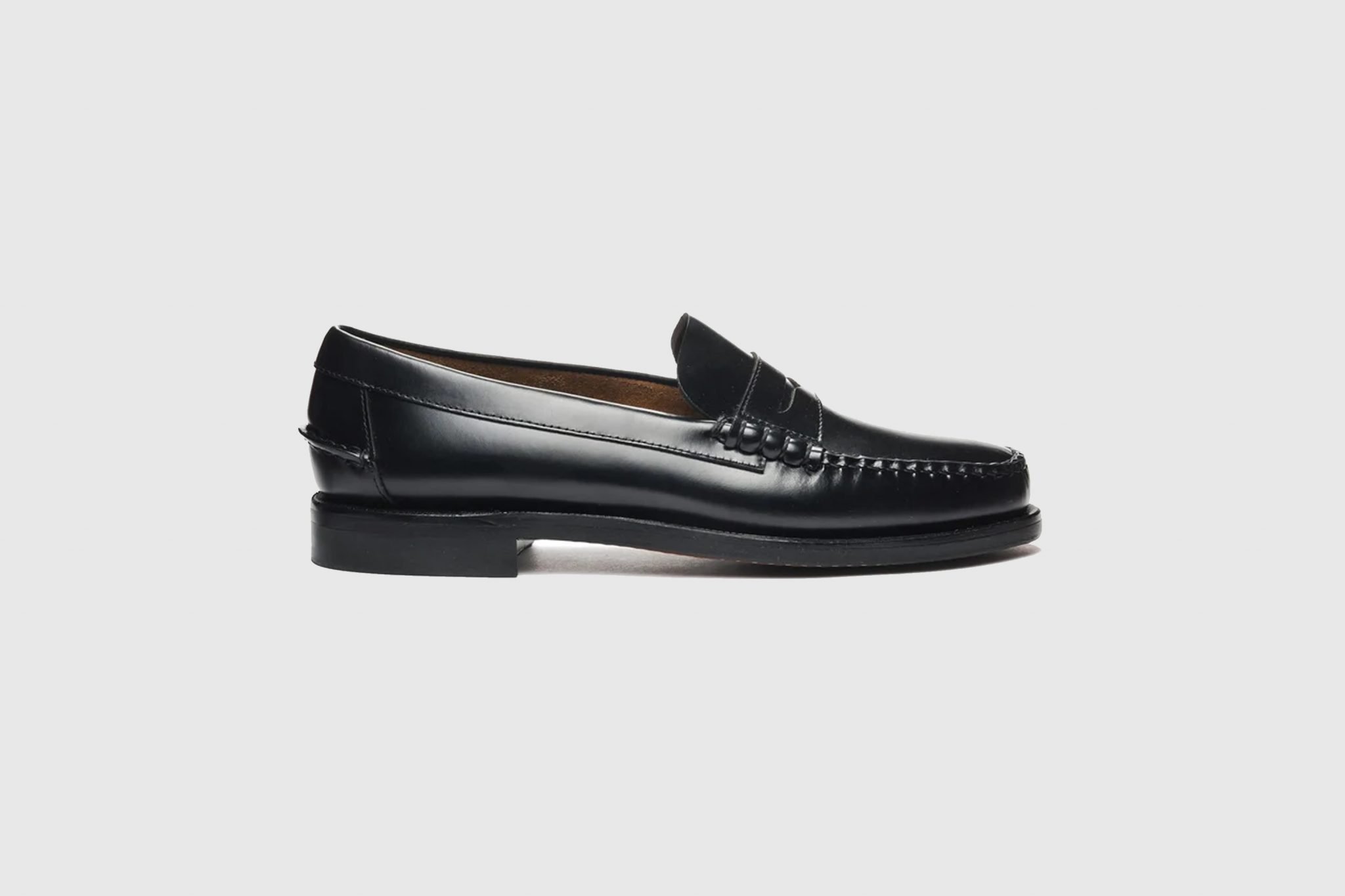 HOW TO ROUND OUT YOUR SHOE COLLECTION: A SHOPPING GUIDE