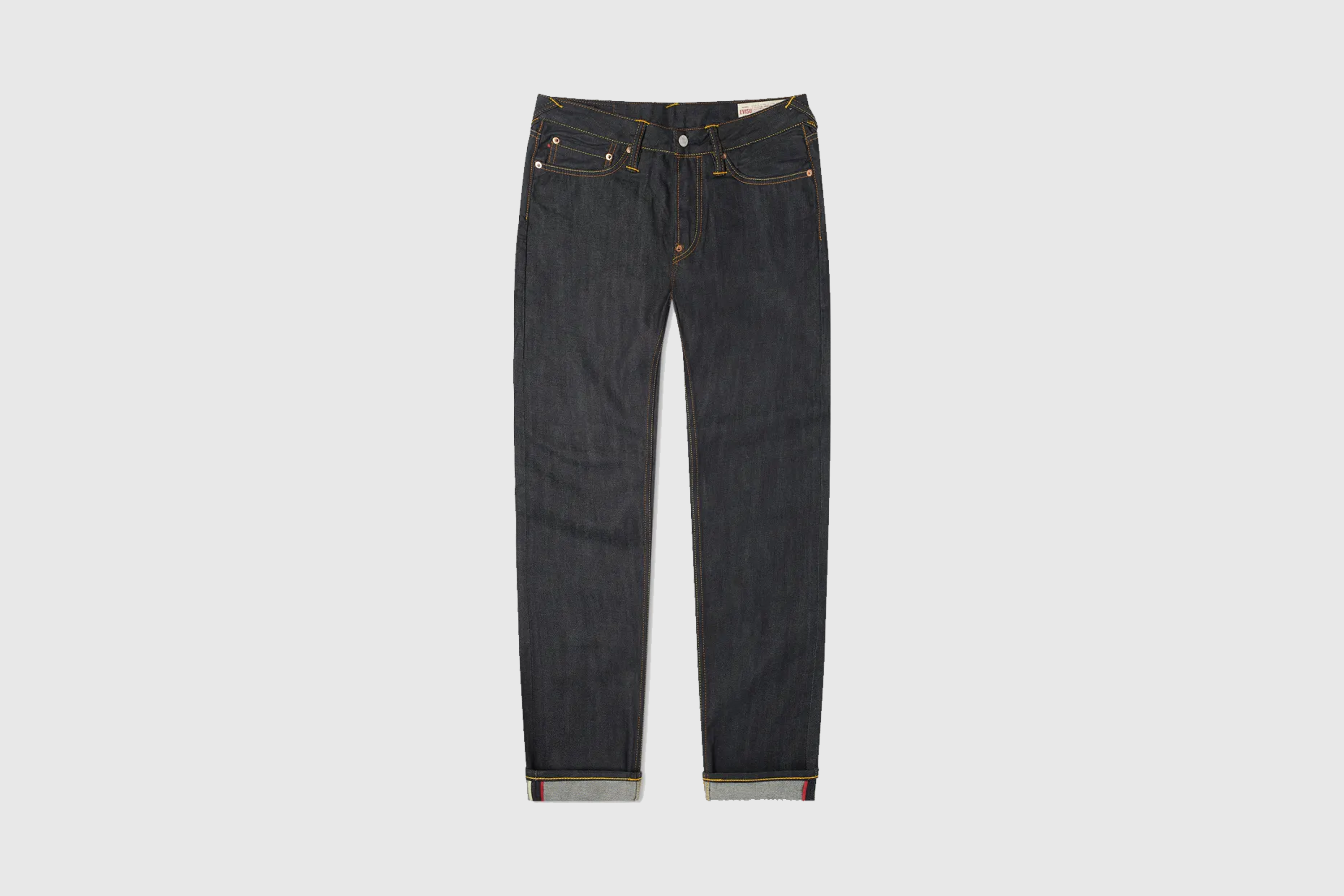 DENIM ESSENTIALS: 6 PAIRS OF JEANS YOU NEED IN YOUR WARDROBE