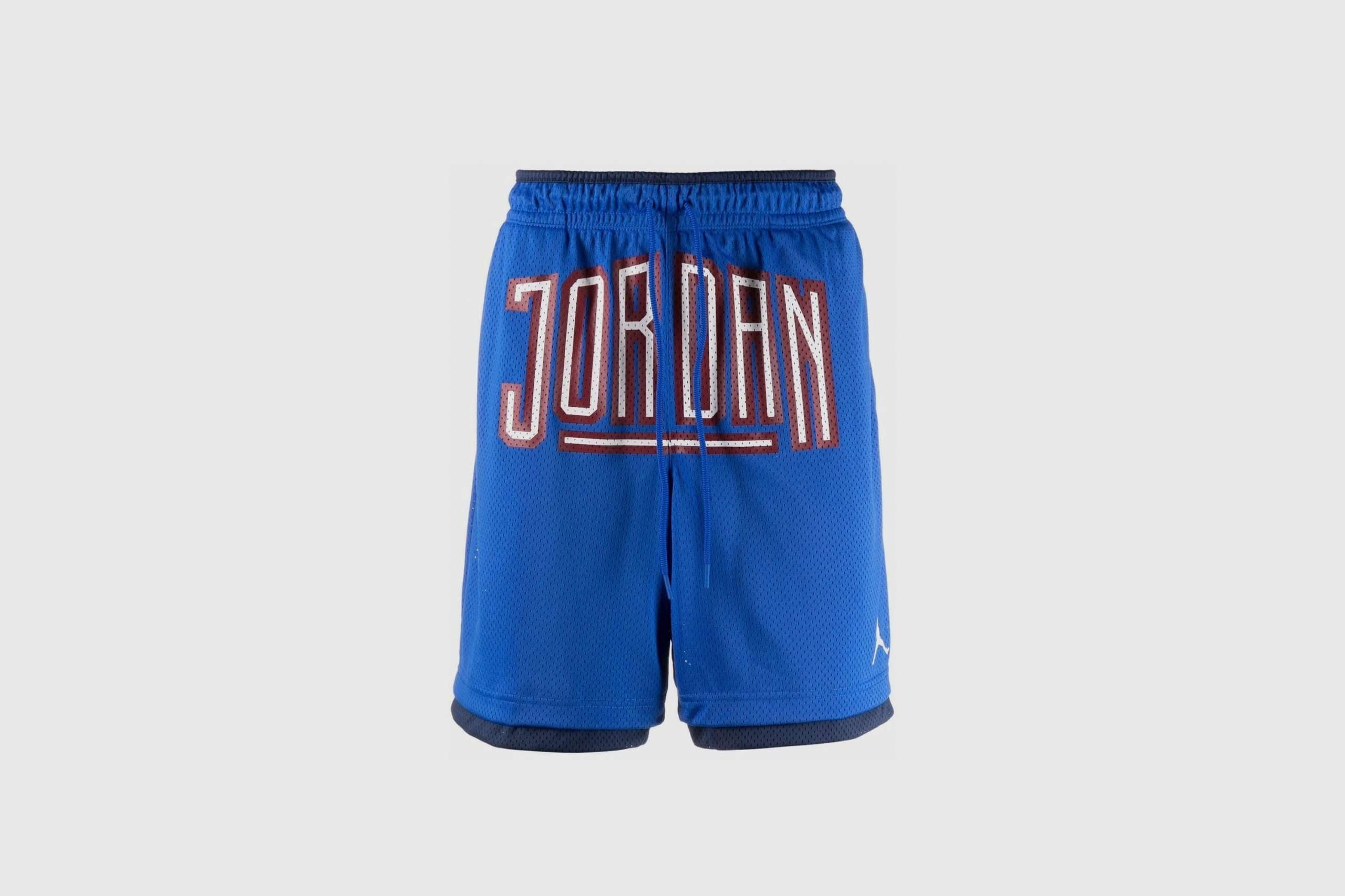 STEP OUT OF YOUR COMFORT ZONE WITH 4 TYPES OF SHORTS