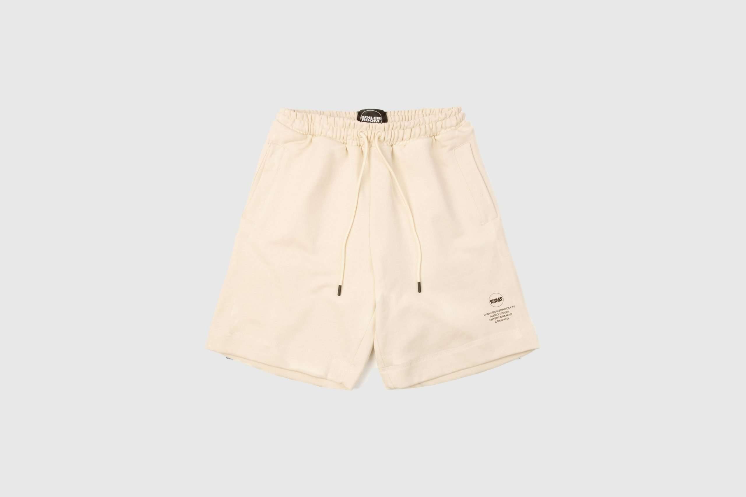 STEP OUT OF YOUR COMFORT ZONE WITH 4 TYPES OF SHORTS