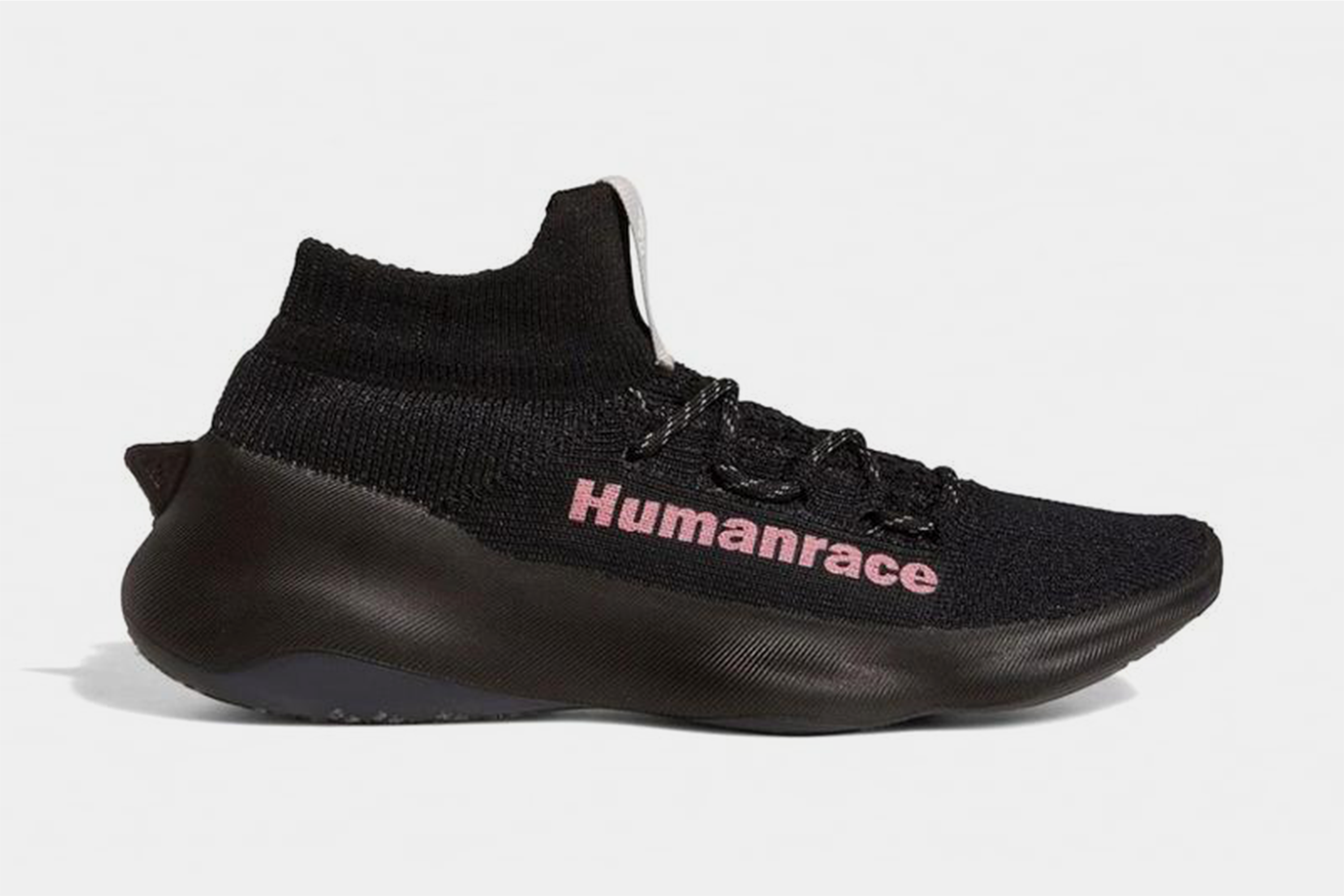 ART NOT CUSTOMS - THIS WEEK IN SNEAKERS