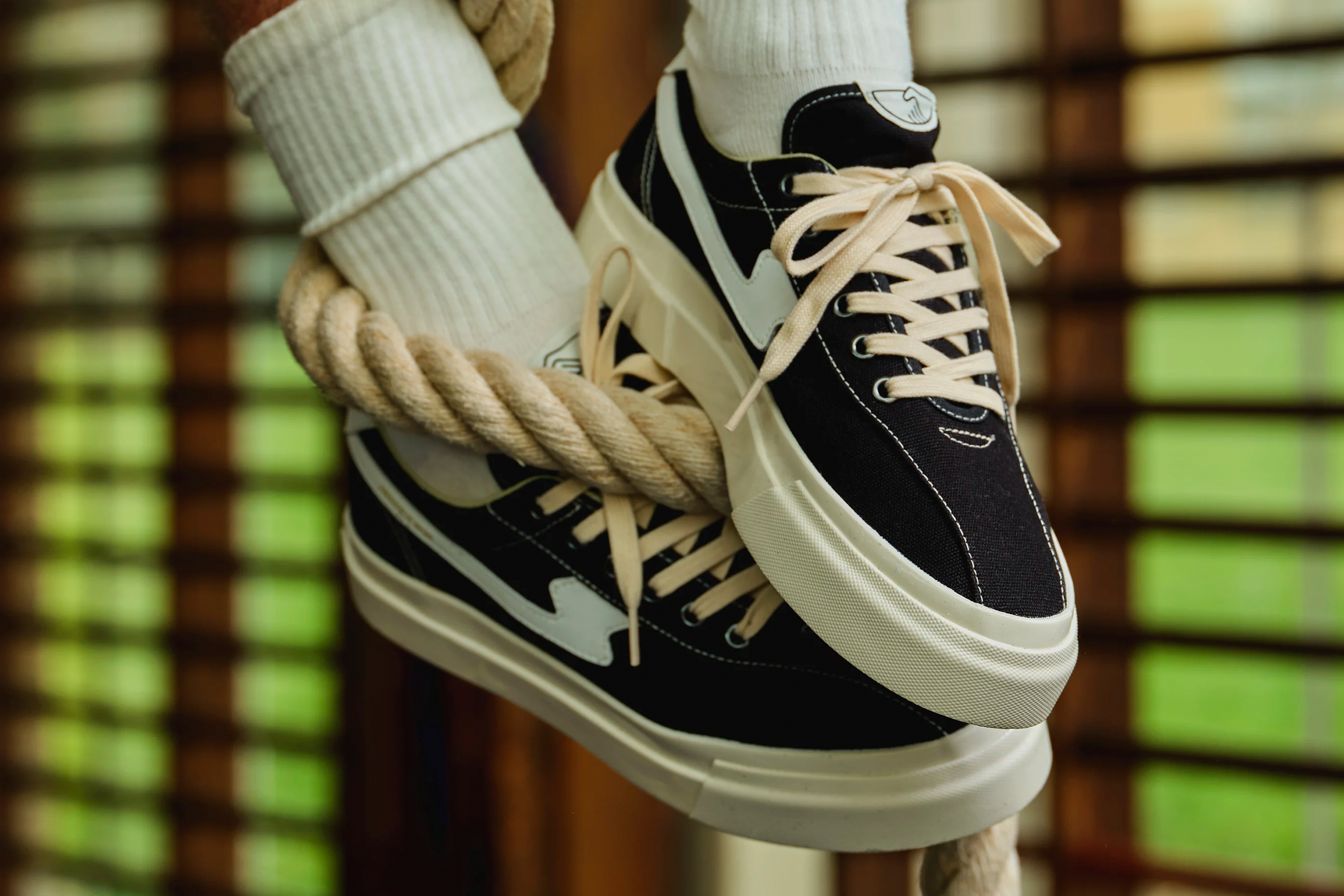 STEPNEY HOT STEPPERS - THIS WEEK IN SNEAKERS