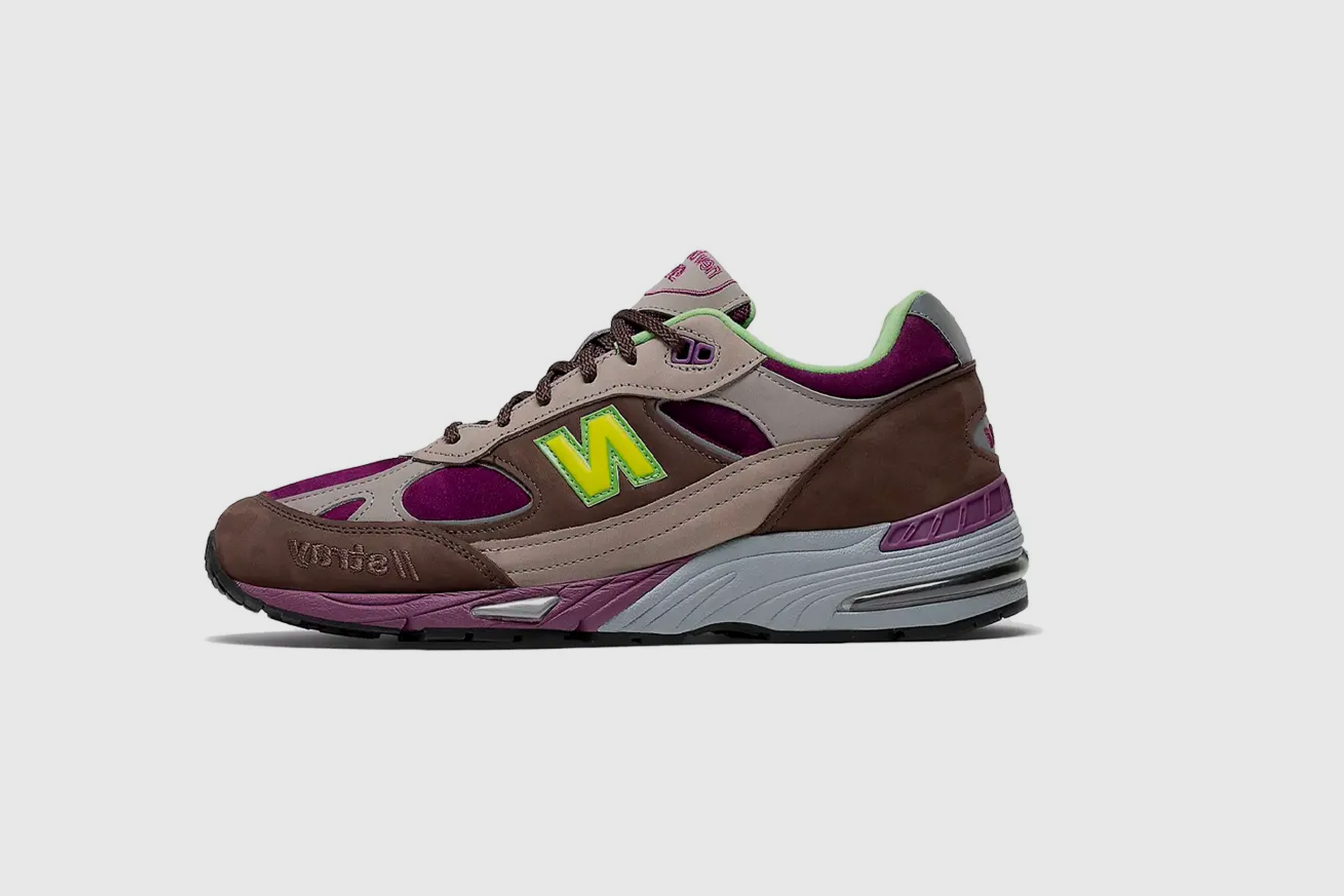 STEPNEY HOT STEPPERS - THIS WEEK IN SNEAKERS