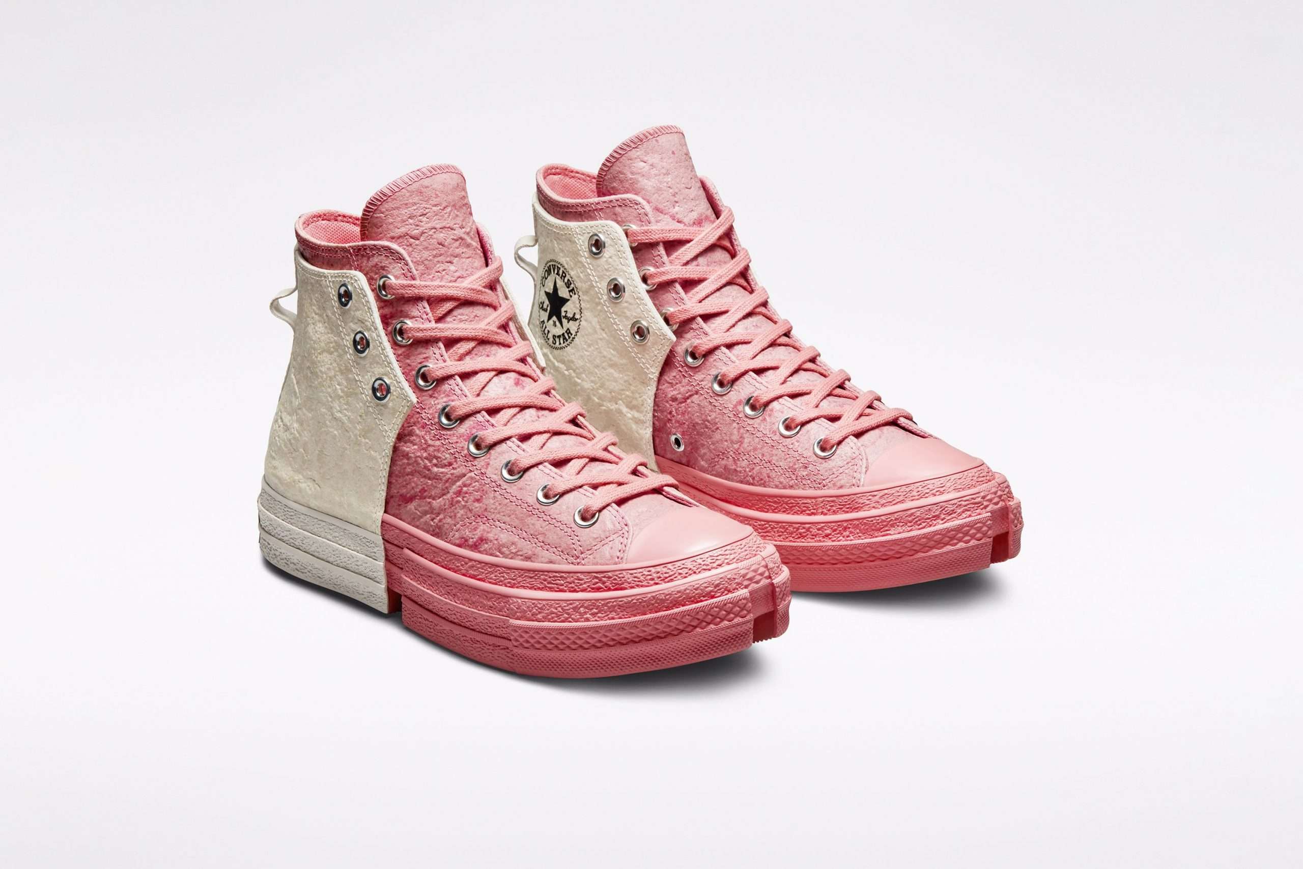 TEAMWORK MAKES THE DREAM WORK - THIS WEEK IN SNEAKERS