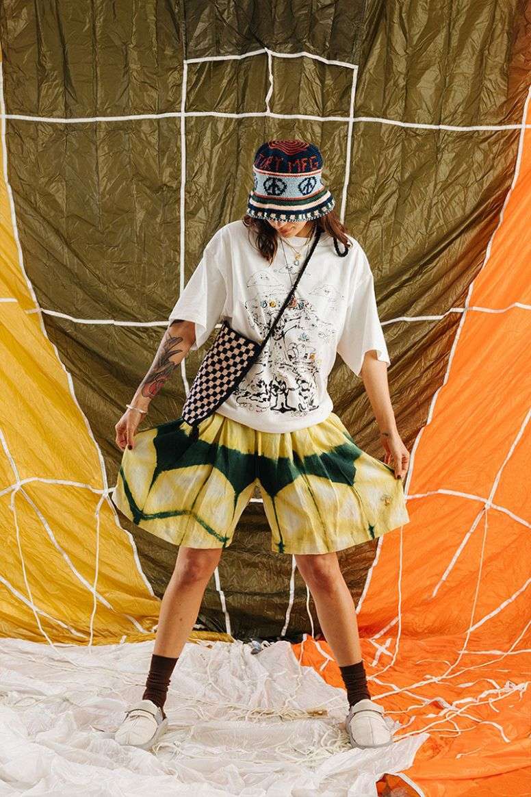 PARACHUTE PANTS & CHUNKY KNITS: STORY MFG. SS22