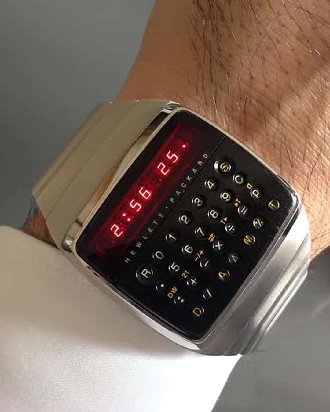 AHEAD OF THEIR TIME: THE ORIGINAL SMART WATCHES