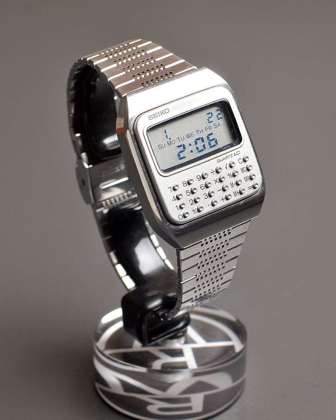 AHEAD OF THEIR TIME: THE ORIGINAL SMART WATCHES