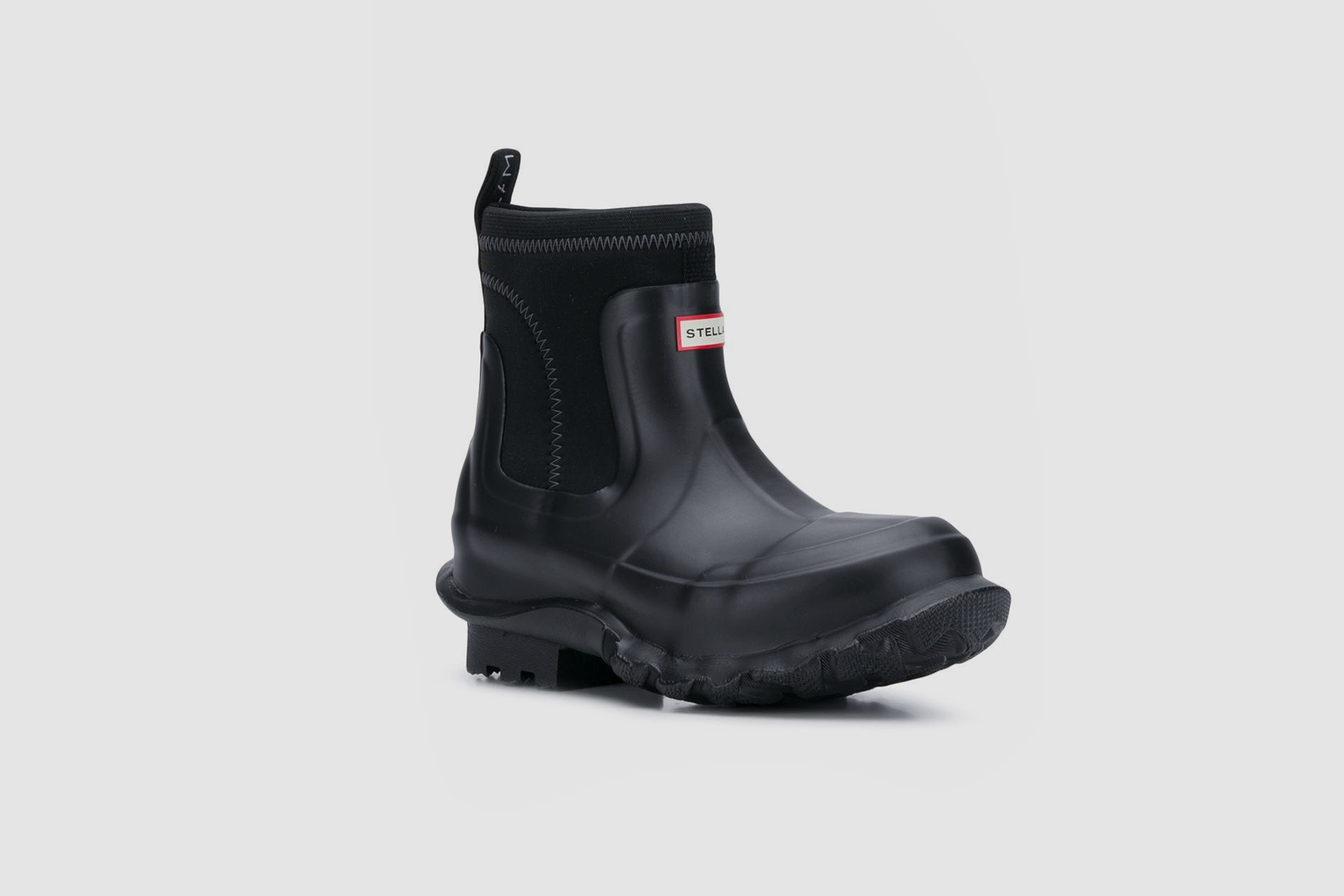 IN THE (GORP)CORE OF WINTER, HERE ARE THE TOP WELLIES TO KEEP YOU DRY